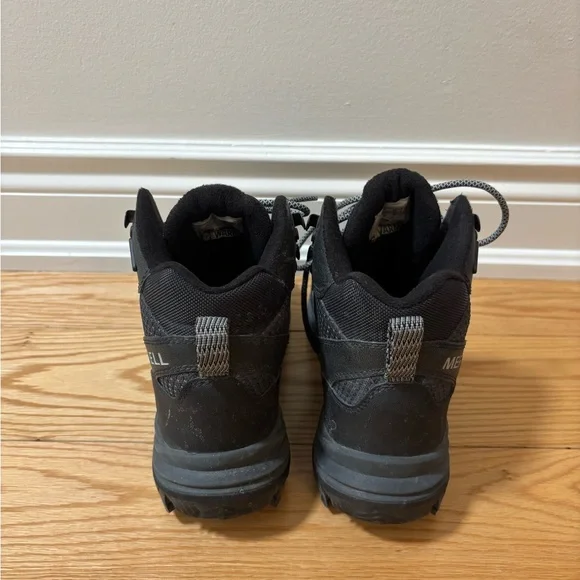 Merrell Winter Boots - Picture 4 of 6